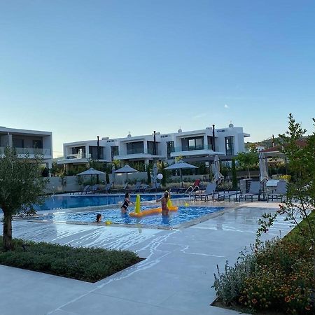 Olea Luxury Apartments Nikiti  Luaran gambar